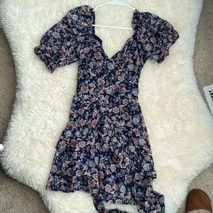 TRIXIE SMALL feminine blue floral flutter dress